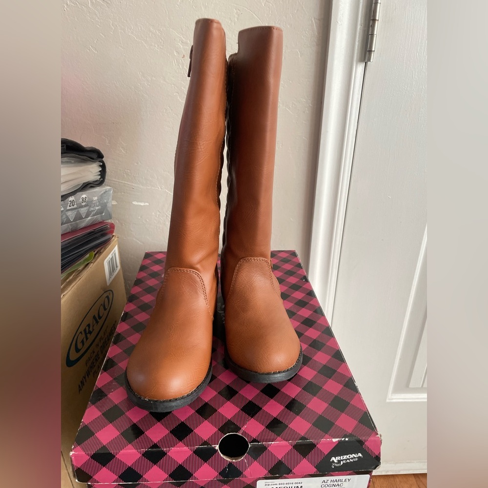 Brown leather girl boots size 1 NEW